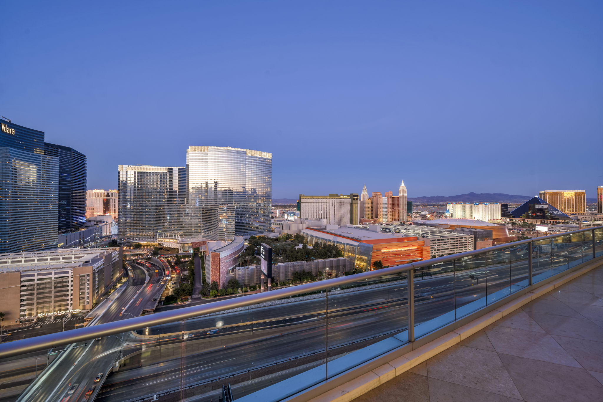 1-web-or-mls-4525-dean-martin-dr-2503 (1)