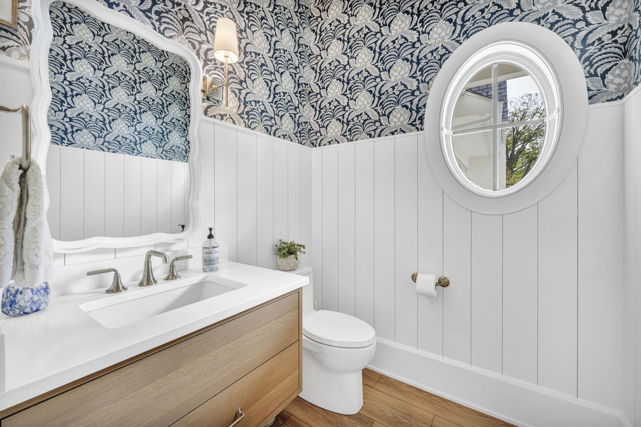 30-web-or-mls-32460 Lake Rd_30