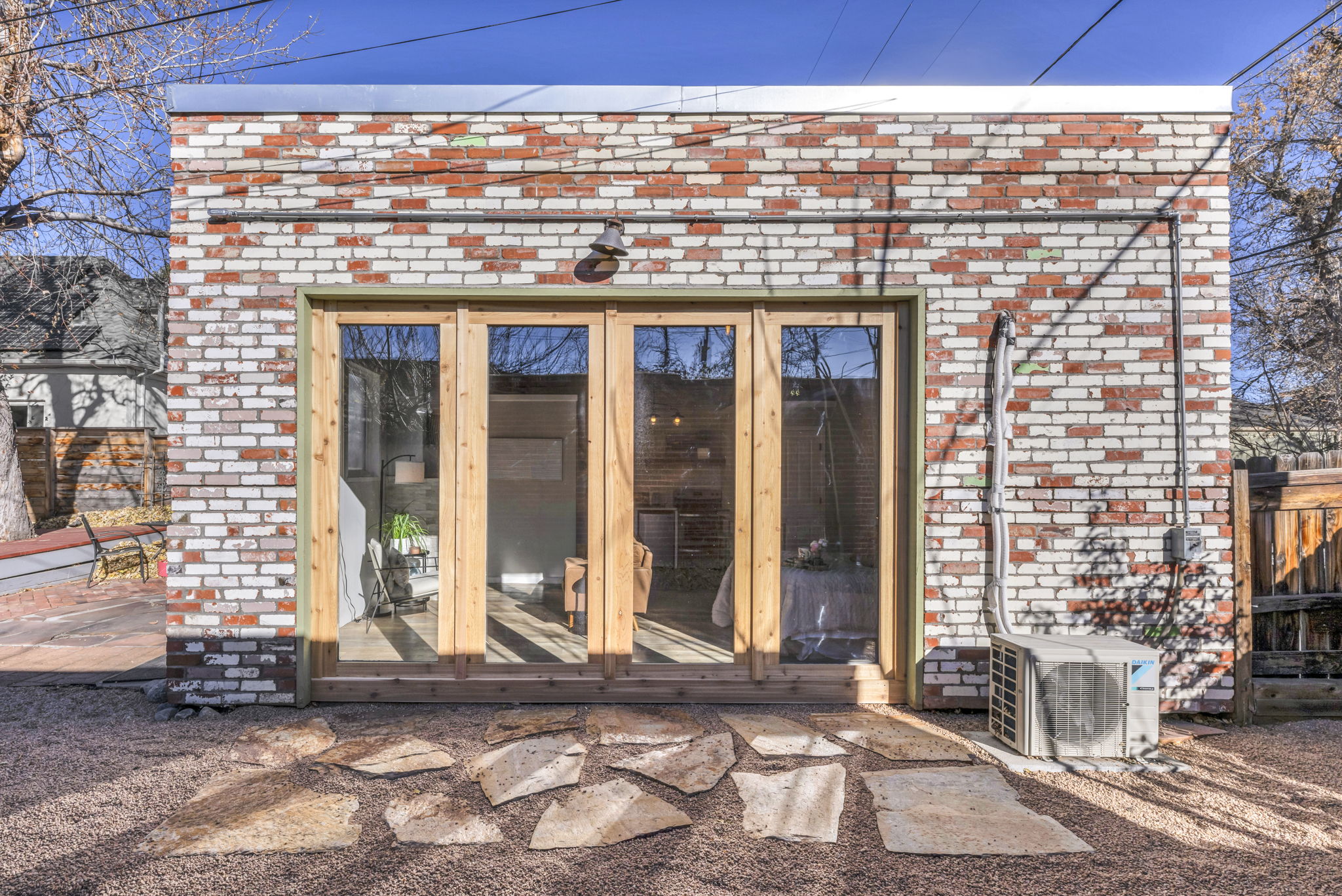 53-web-or-mls-_NIC9528