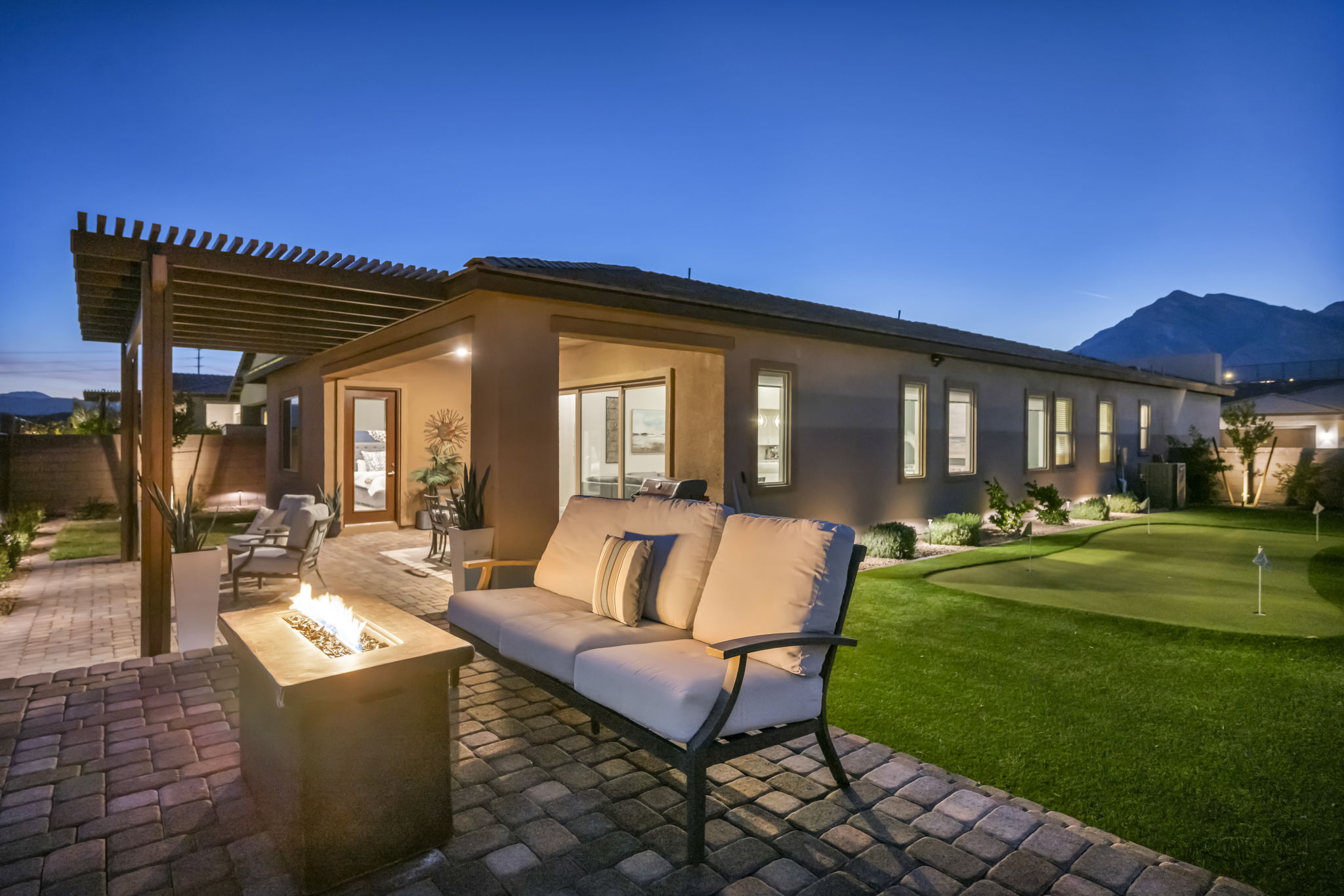 How Las Vegas Real Estate Agents Can Prepare Listings for a Professional Photoshoot