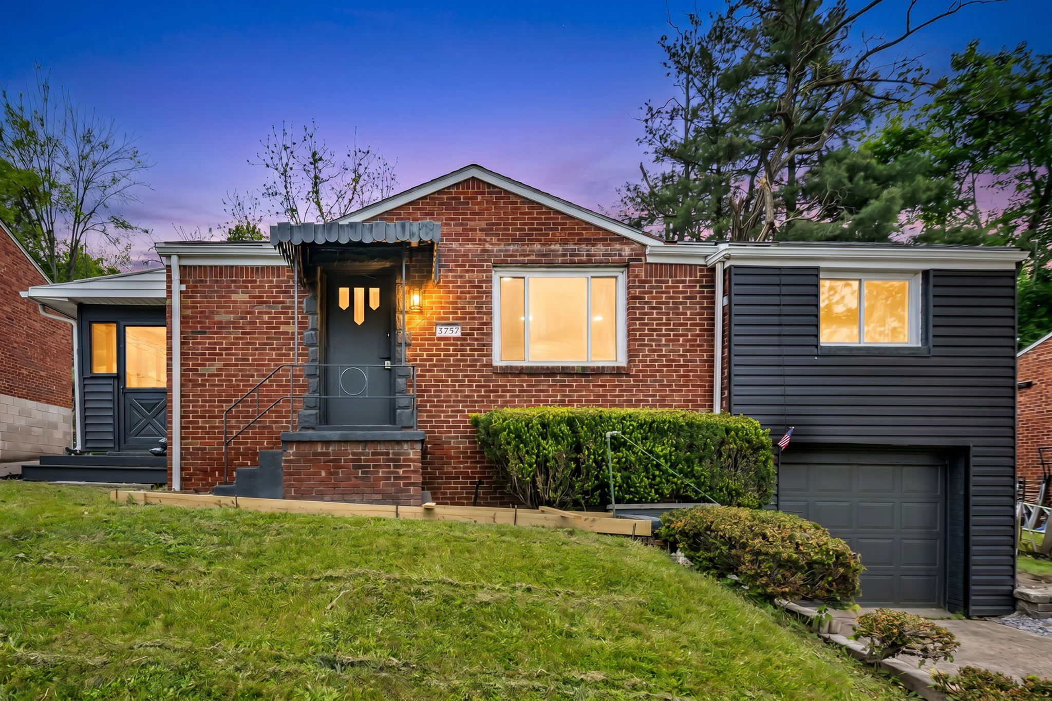 1-web-or-mls-3757 Schuette Rd, Pittsburgh, PA 15227_32 Twilight