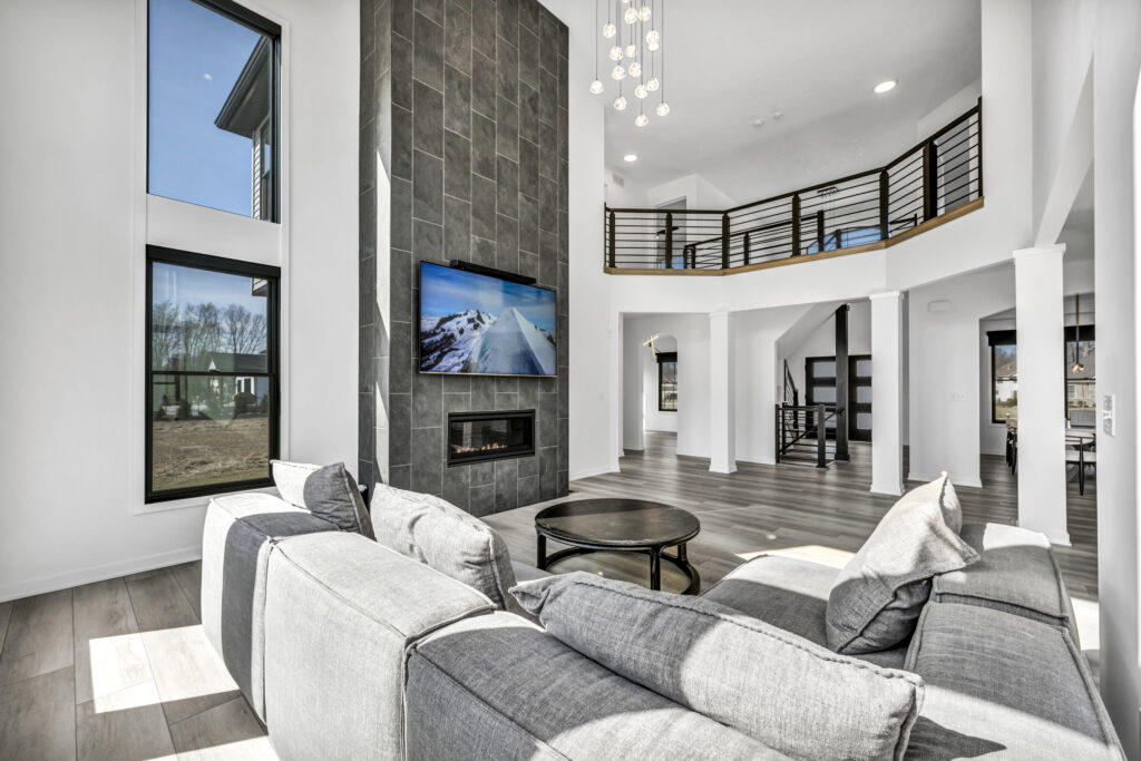 how to photograph a vacant house for sale